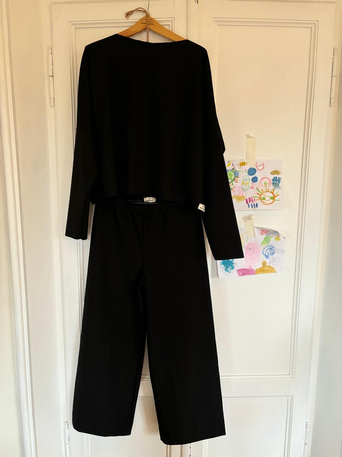 Art. #6 - Completo Donna Nero
