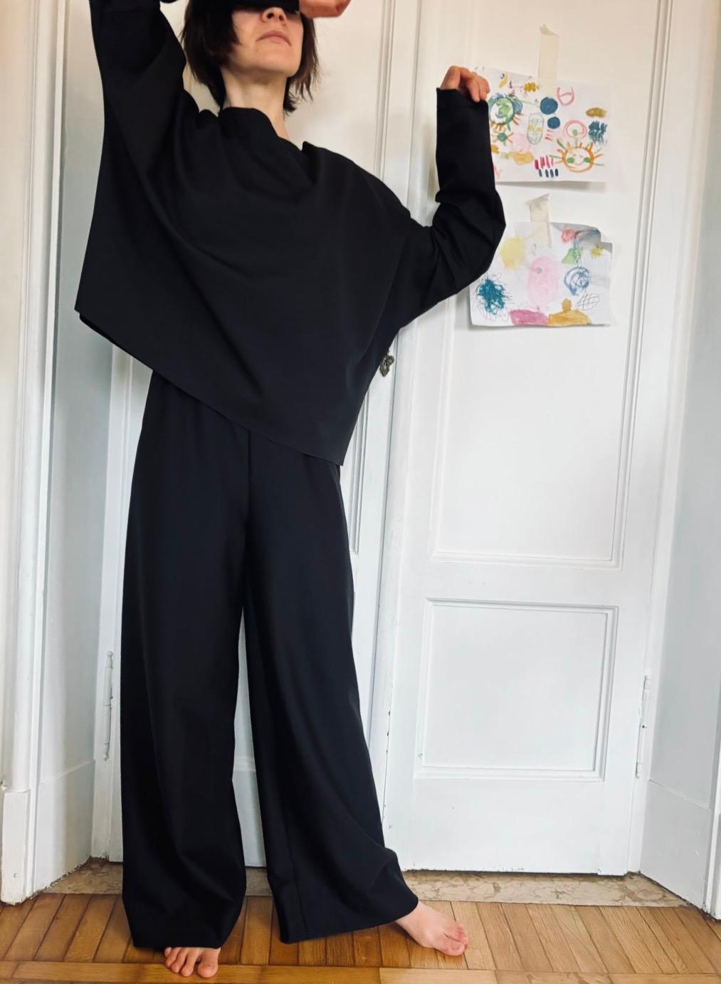 Art. #6 - Completo Donna Nero